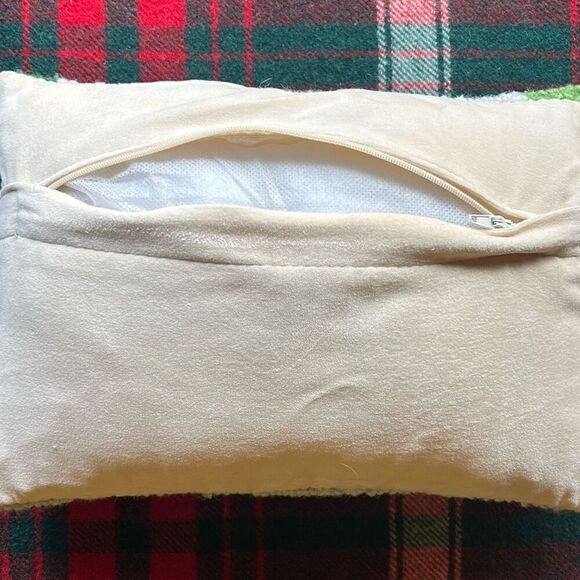 Peking Downhill Winter Skier Hooked Wool Pillow 8x12” - Picture 5 of 6